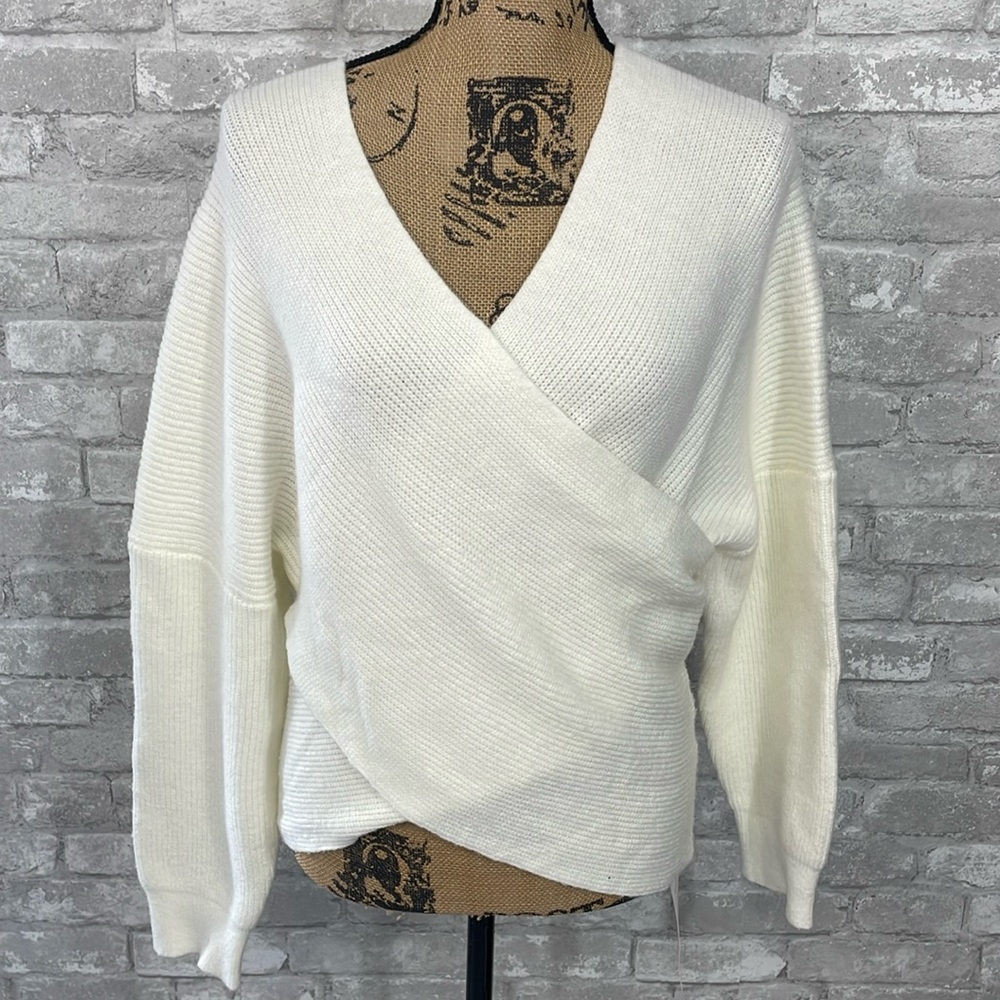 Kirundo Crisscross Sweater